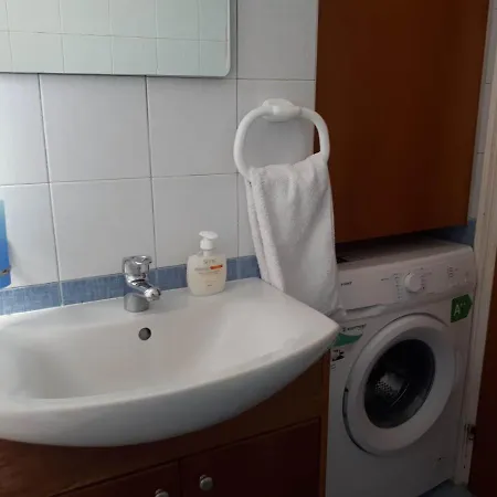 Amelia Two Bedroom - 201 Apartman *