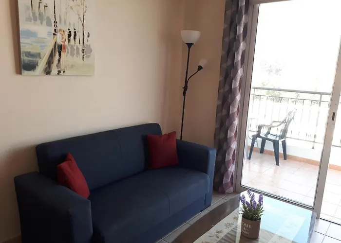 아파트 Amelia Two Bedroom - 201 *