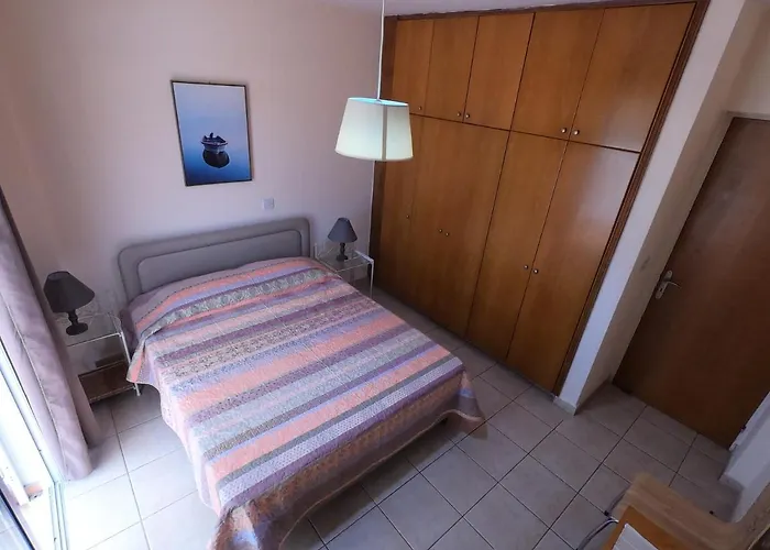 아파트 Amelia Two Bedroom - 201 파포스